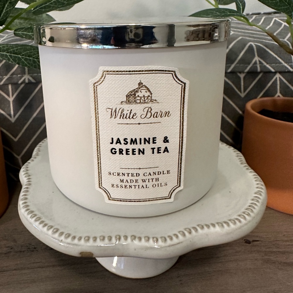 Brand new - Bath & Body Works 3-Wick candle
